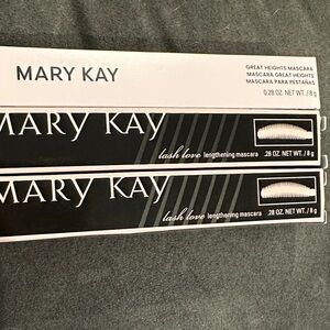 Mary Kay Lash Love Great Heights Mascara in Black